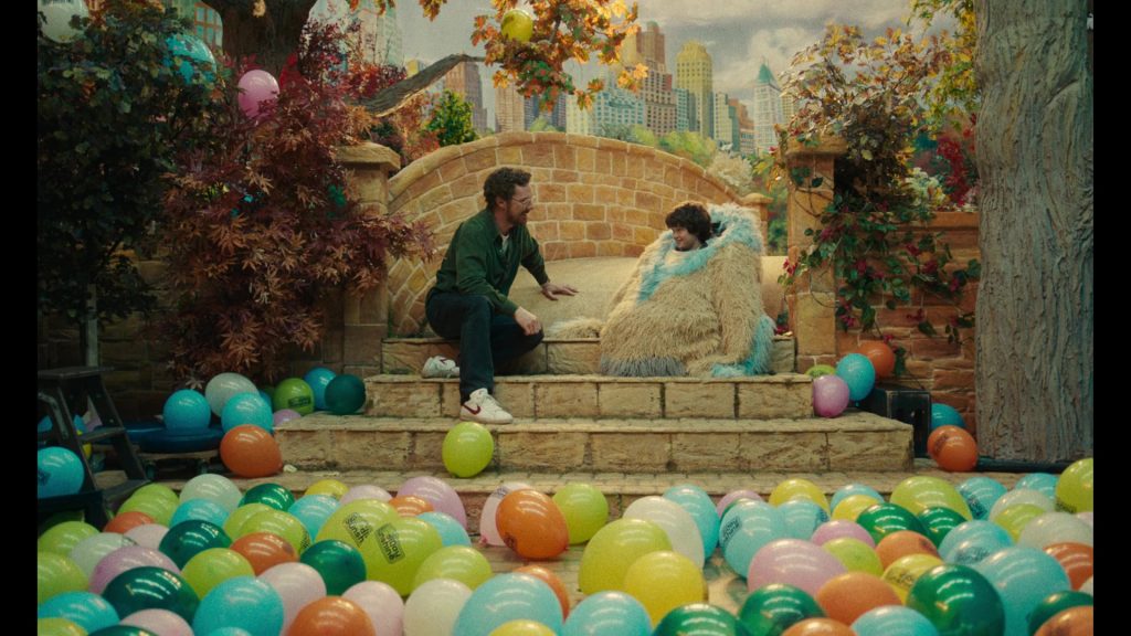 Nike Shoes in Eric S01E06 (2024) (Image 7)