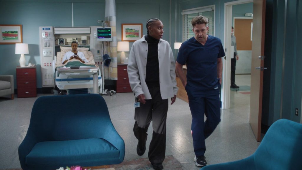 Nike Shoes in Greys Anatomy S21E10 “Jump (for My Love)” (2025) (Image 1)