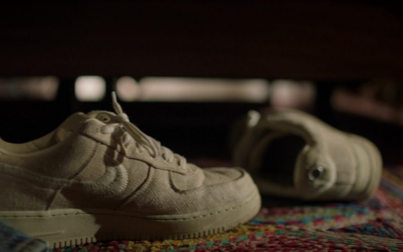 Nike Shoes in Insecure S05E08 “Choices, Okay!” (2021) (Image 1)