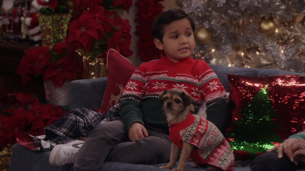 Nike Shoes in Lopez vs Lopez S03E07 “Lopez vs Santa” (2024) (Image 10)