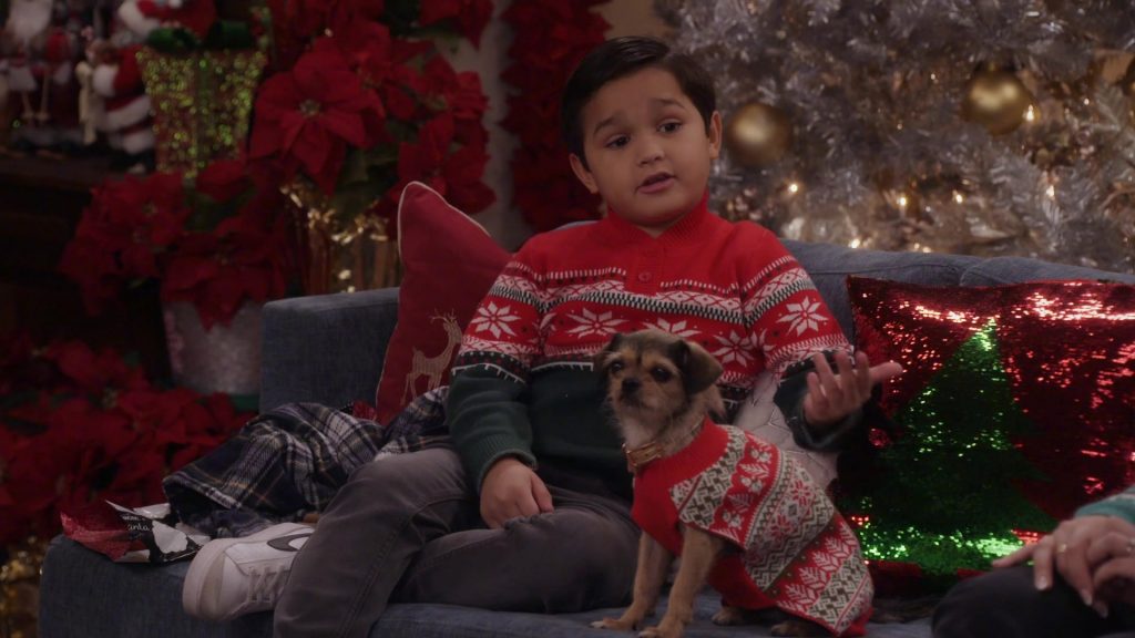Nike Shoes in Lopez vs Lopez S03E07 “Lopez vs Santa” (2024) (Image 7)