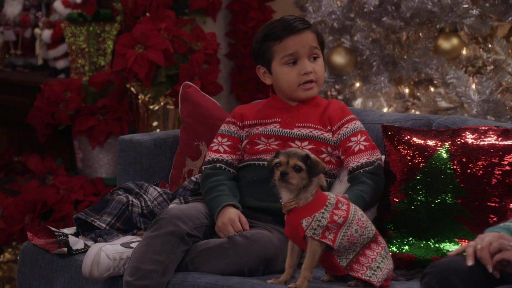Nike Shoes in Lopez vs Lopez S03E07 “Lopez vs Santa” (2024) (Image 9)