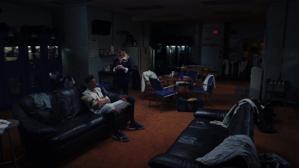 Nike Shoes in Poker Face S02E05 “Hometown Hero” (2025) (Image 12)