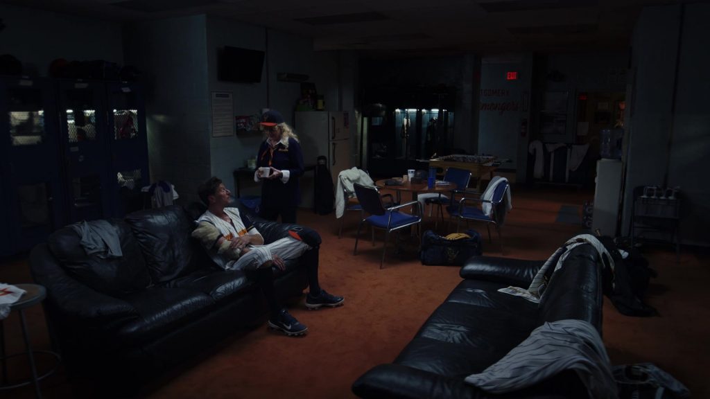 Nike Shoes in Poker Face S02E05 “Hometown Hero” (2025) (Image 13)