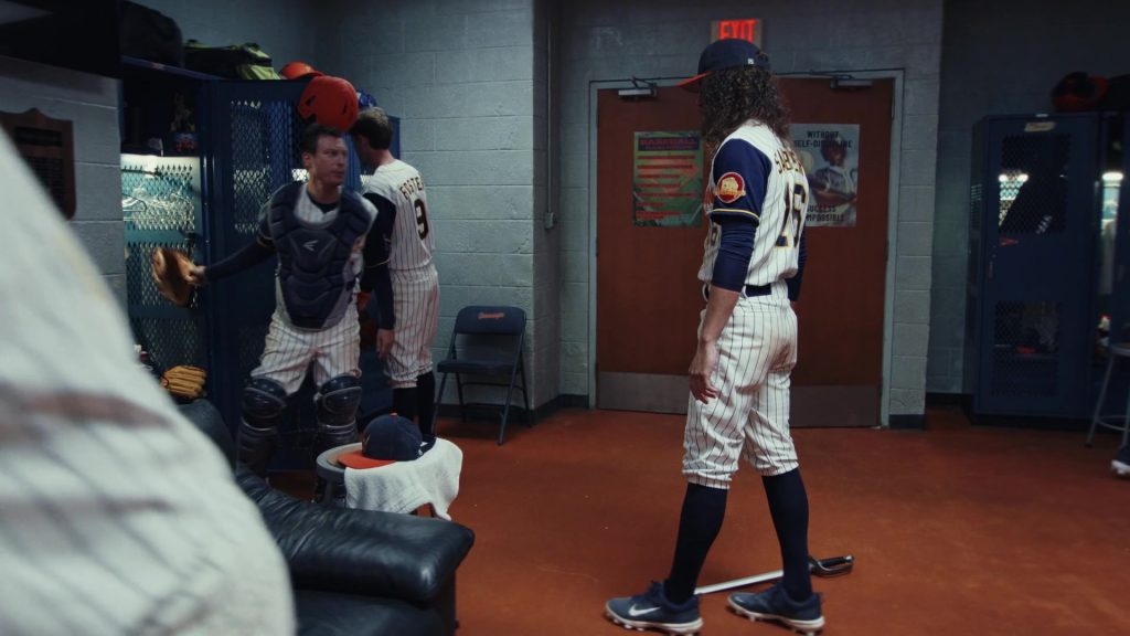 Nike Shoes in Poker Face S02E05 “Hometown Hero” (2025) (Image 17)