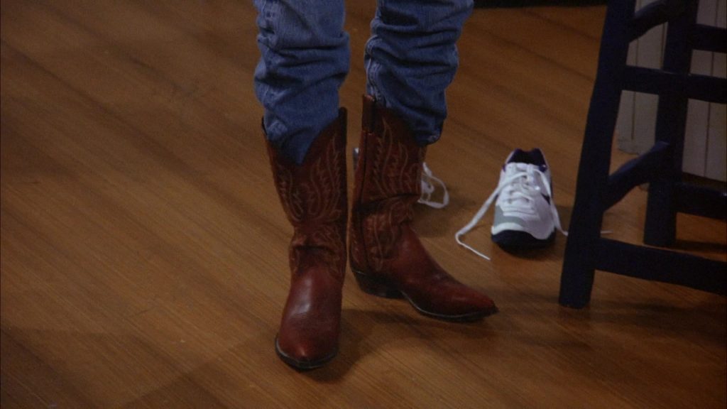 Nike Shoes in Seinfeld Season 6 Episode 8 “The Mom & Pop Store” (1994) (Image 2)