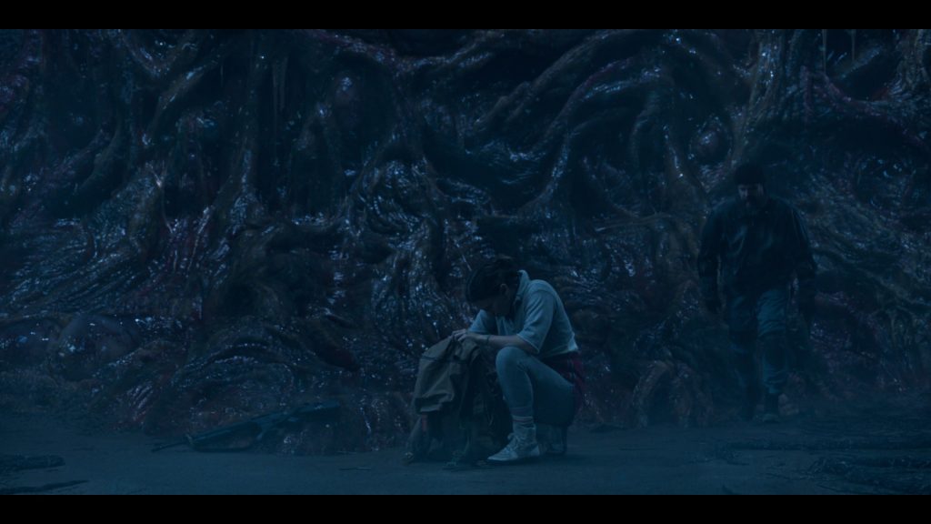 Nike Shoes in Stranger Things S05E03 “Chapter Three – The Turnbow Trap” (2025) (Image 14)