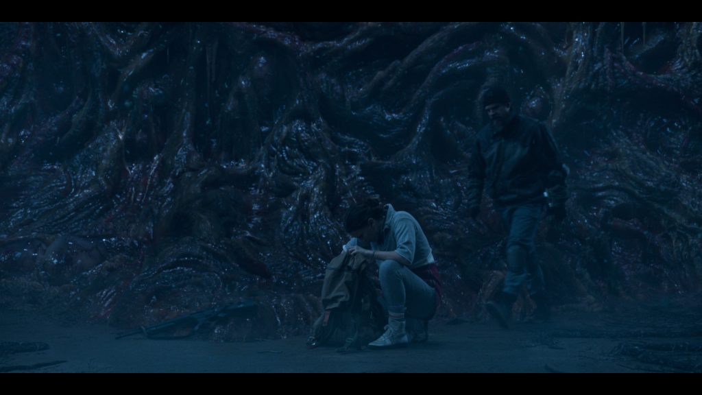 Nike Shoes in Stranger Things S05E03 “Chapter Three – The Turnbow Trap” (2025) (Image 15)