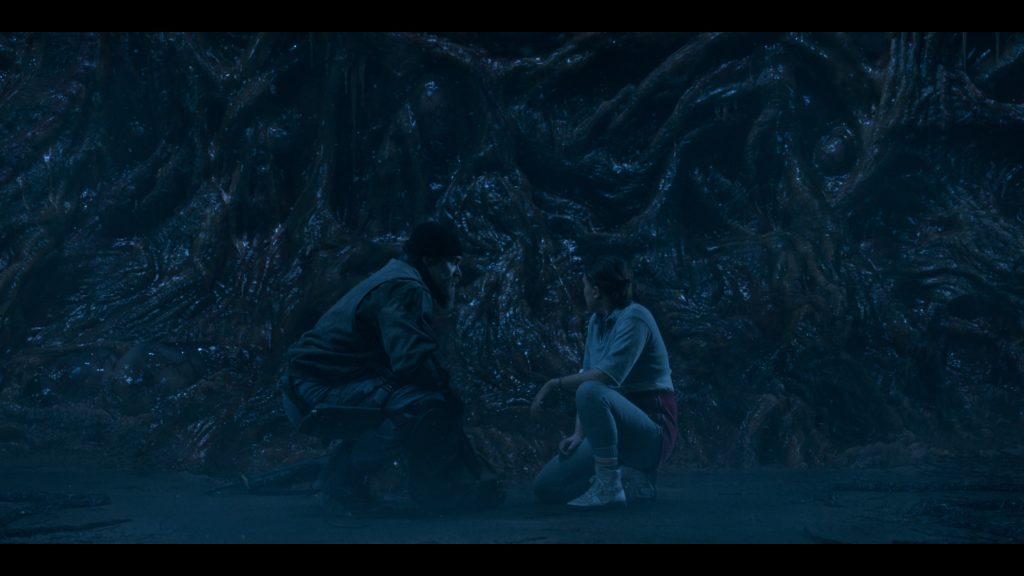 Nike Shoes in Stranger Things S05E03 “Chapter Three – The Turnbow Trap” (2025) (Image 16)