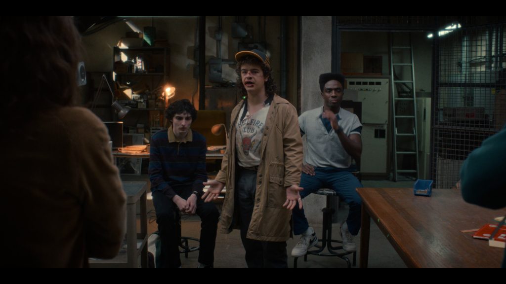 Nike Shoes in Stranger Things S05E03 “Chapter Three – The Turnbow Trap” (2025) (Image 5)