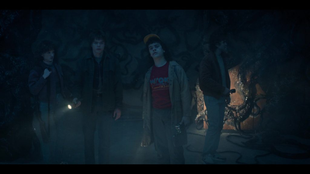 Nike Shoes in Stranger Things S05E05 “Chapter Five – Shock Jock” (2025) (Image 2)