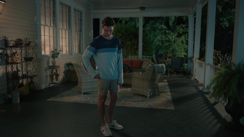 Nike Shoes in Sweet Magnolias S03E04 “Be Bold” (2023) (Image 2)