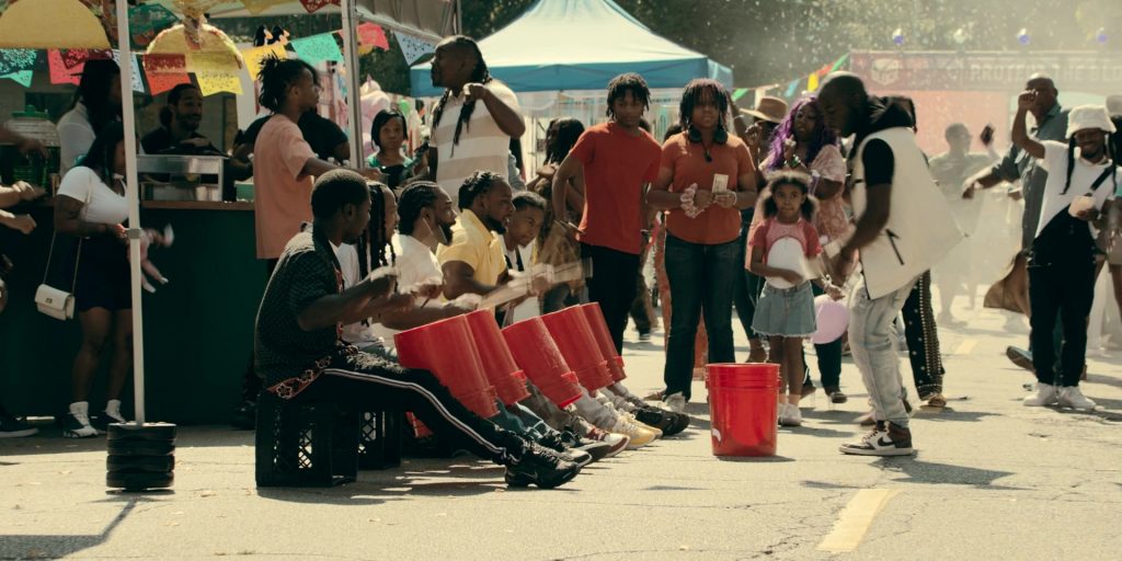 Nike Shoes in The Chi S07E10 “Tha Block Is Hot” (2025) (Image 10)