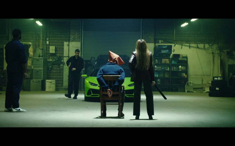 Nike Shoes in The Gentlemen S01E03 “Where's My Weed At” (2024) (Image 1)
