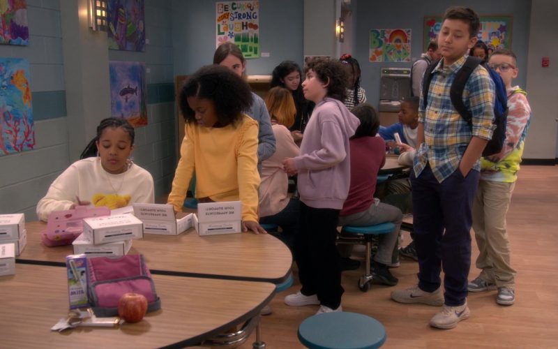 Nike Shoes in The Upshaws S07E08 “Worked Up” (2026) (Image 1)