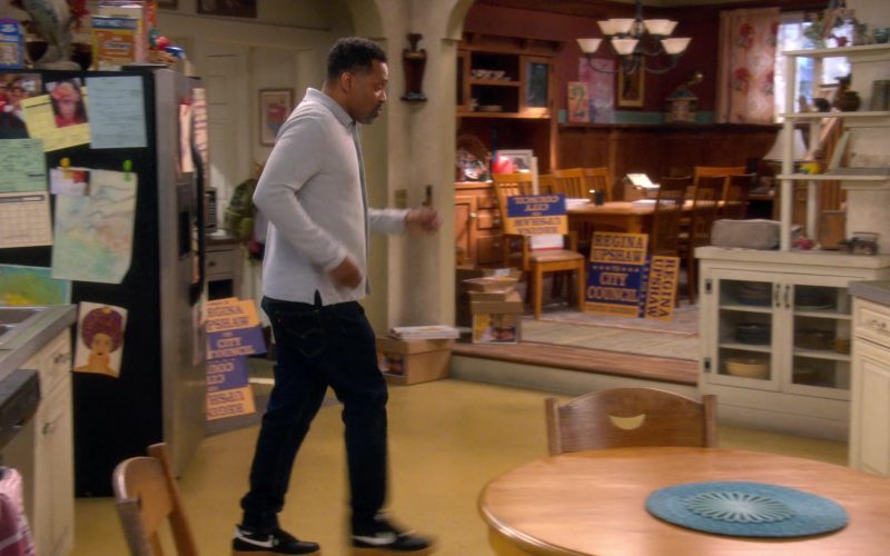 Nike Shoes in The Upshaws S07E09 “Election Day” (2026) (Image 1)