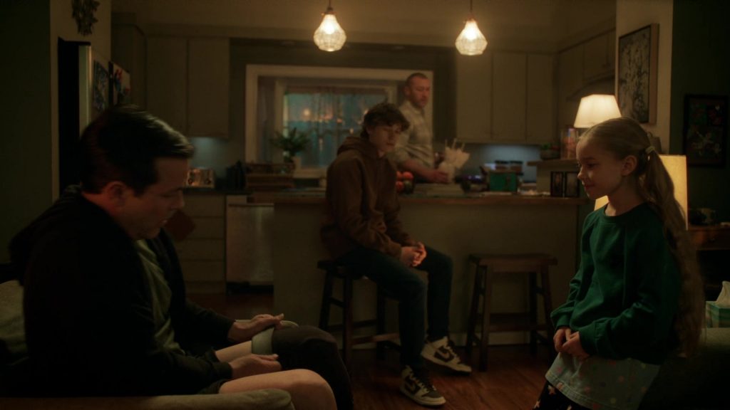 Nike Shoes in Will Trent S02E08 “Why Is Jack's Arm Bleeding” (2024) (Image 4)
