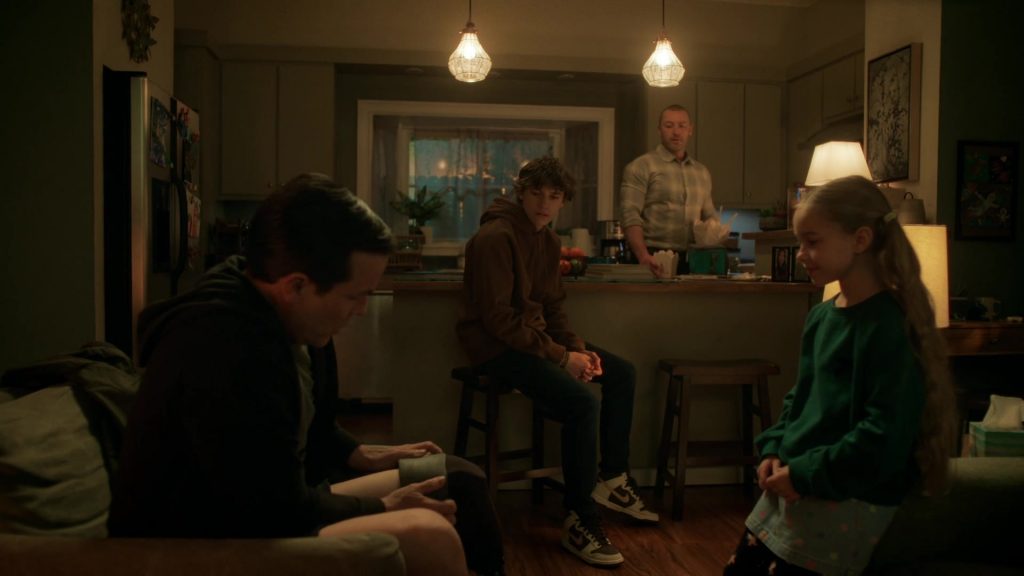 Nike Shoes in Will Trent S02E08 “Why Is Jack's Arm Bleeding” (2024) (Image 5)