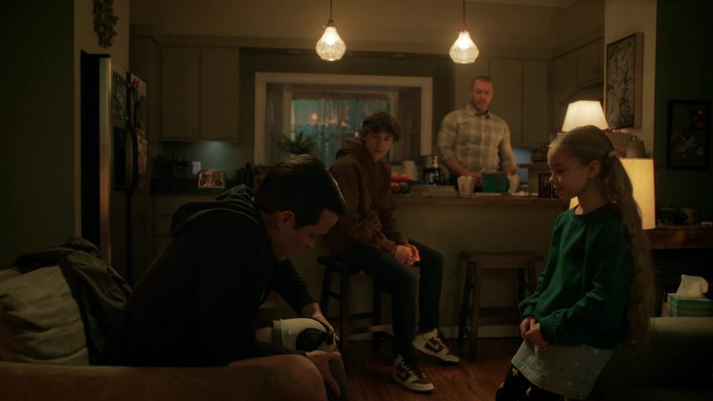 Nike Shoes in Will Trent S02E08 “Why Is Jack's Arm Bleeding” (2024) (Image 7)