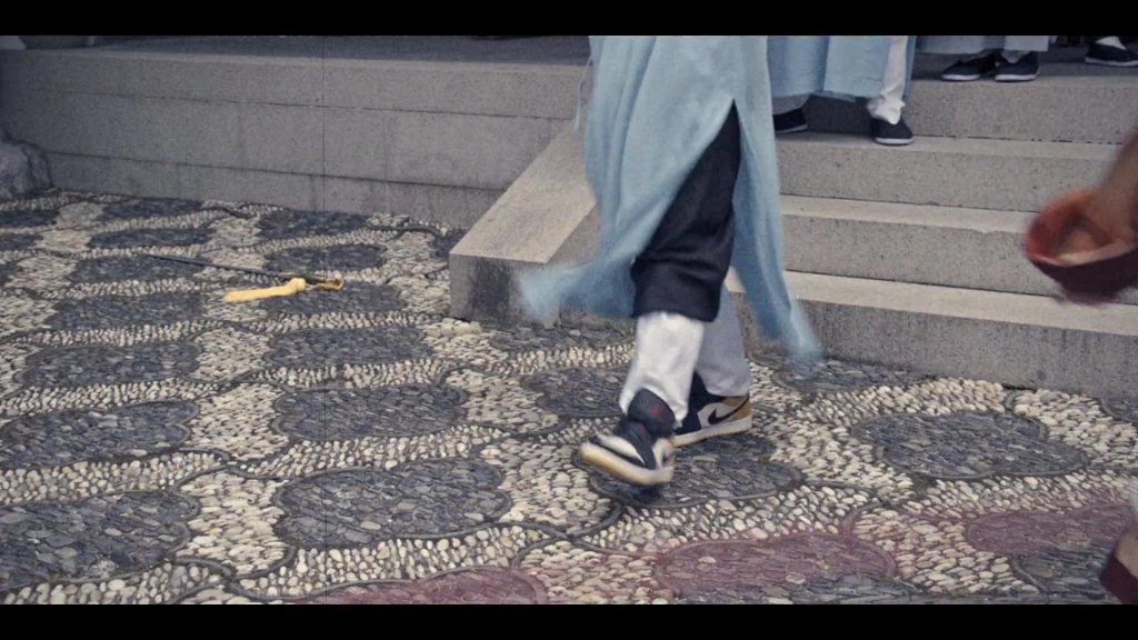 Nike Shoes in Wu-Tang - An American Saga Season 1 Episode 9 “I Declare War” (2019) (Image 3)