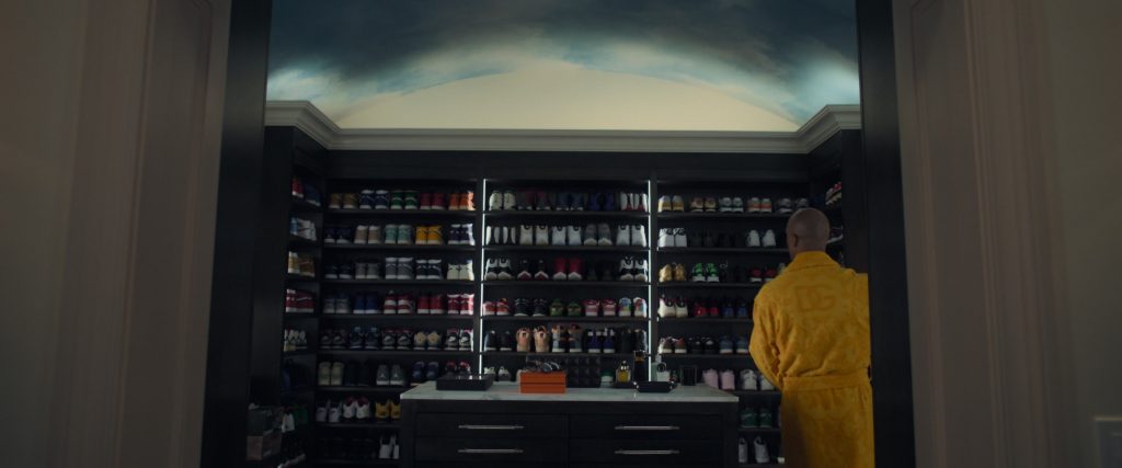 Nike Shoes in Your Friends and Neighbors S02E05 “Halfway to Invisible” (2026) (Image 2)