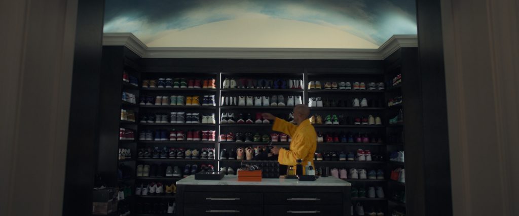 Nike Shoes in Your Friends and Neighbors S02E05 “Halfway to Invisible” (2026) (Image 4)