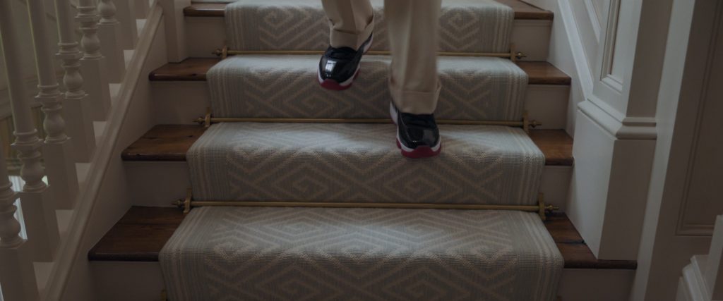 Nike Shoes in Your Friends and Neighbors S02E05 “Halfway to Invisible” (2026) (Image 5)