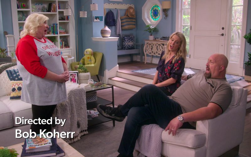 Nike Shoes of Big Show in The Big Show Show S01E03 “The Big Brain” (2020) (Image 1)