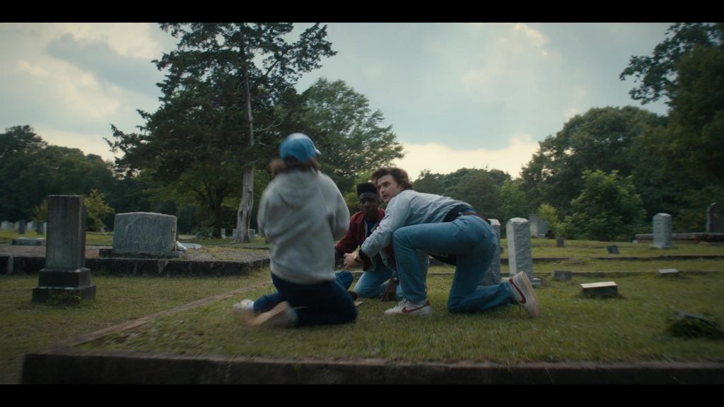 Nike Shoes of Joe Keery as Steve Harrington in Stranger Things S04E04 “Chapter Four - Dear Billy” (2022) (Image 1)