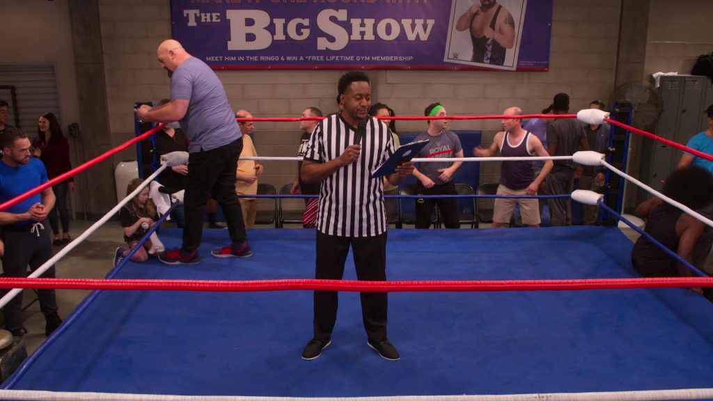 Nike Shoes of Paul Wight in The Big Show Show S01E07 “The Big Surprise” (2020) (Image 3)