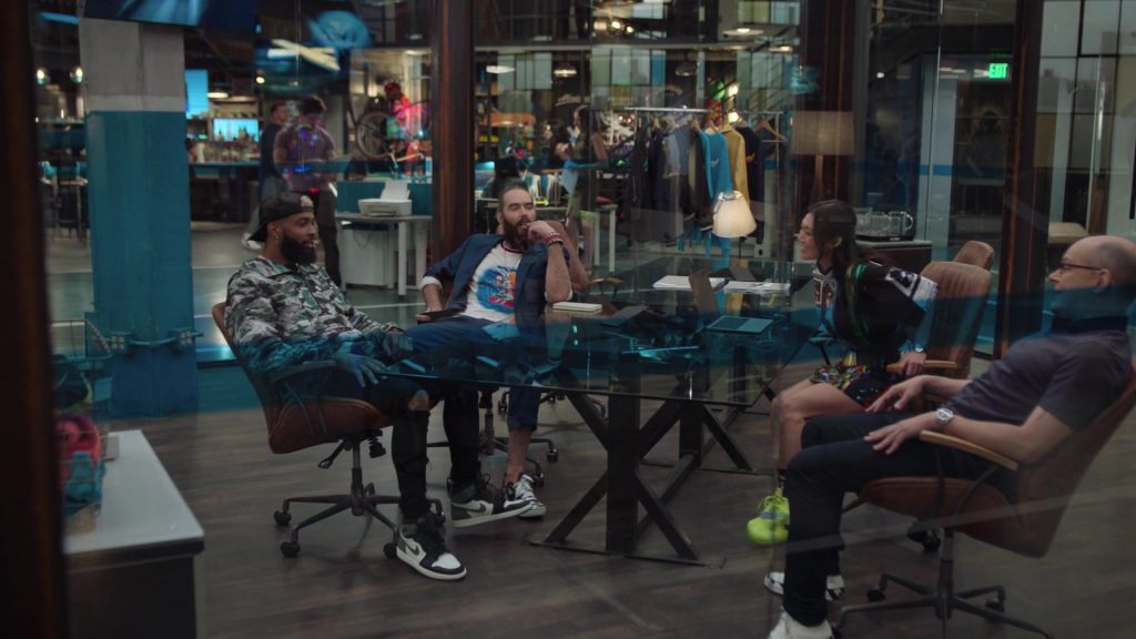 Nike Sneakers (Black-Grey-White) in Ballers – Season 5, Episode 2, Must Be the Shoes (2019) (Image 1)