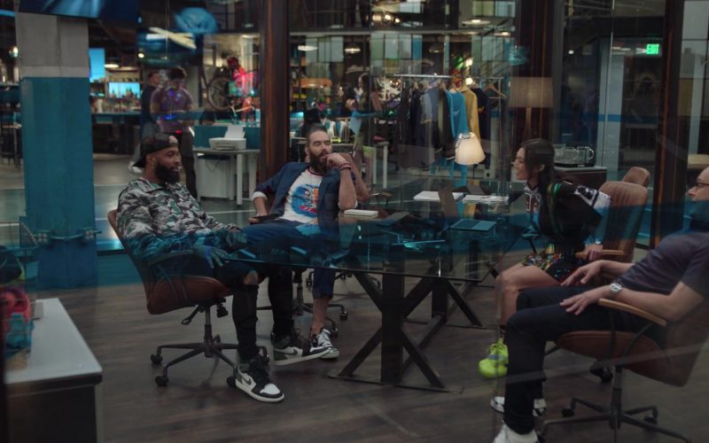 Nike Sneakers (Black-Grey-White) in Ballers – Season 5, Episode 2, Must Be the Shoes (2019) (Image 1)