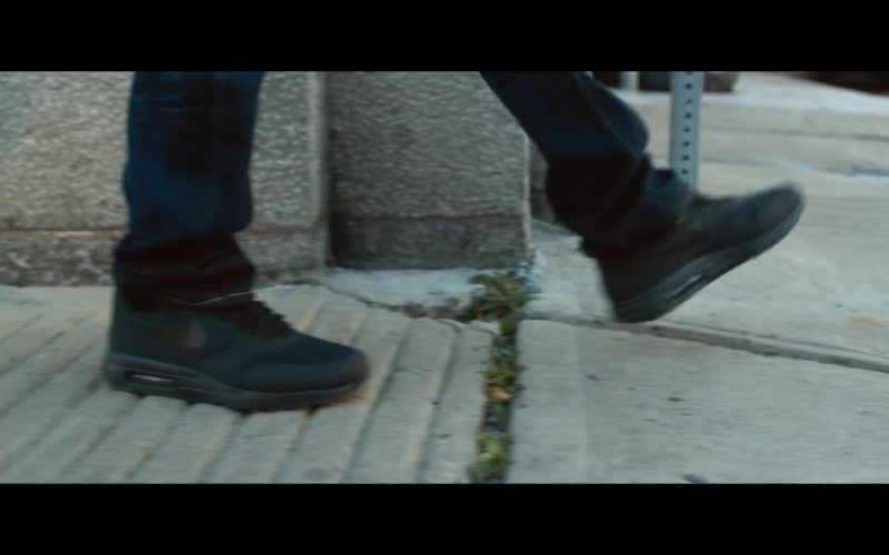 Nike Sneakers (Black) Worn by Bruce Willis in Death Wish (2018) (Image 1)