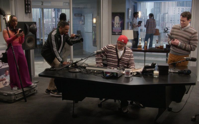 Nike Sneakers, Gucci Cardigan in Poppa's House S01E03 “Podcast” (2024) (Image 1)