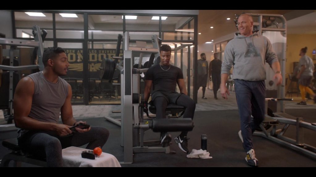 Nike Sneakers Worn by Actors in All American S05E01 “Ludacrismas” (2022) (Image 3)