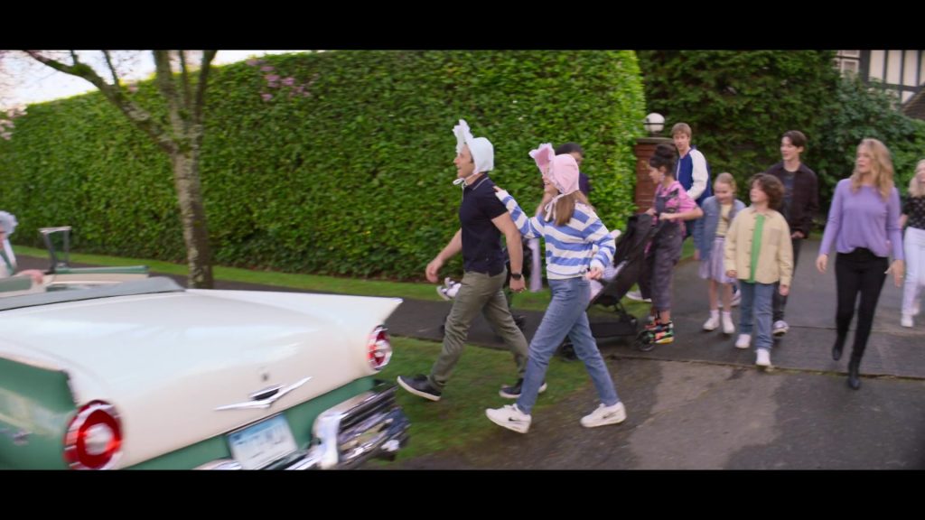Nike Sneakers Worn by Actors in The Baby-Sitters Club S02E08 “Kristy and the Baby Parade” (2021) (Image 2)