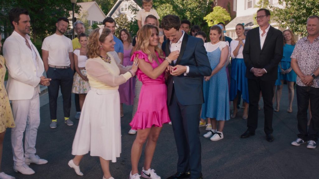 Nike Sneakers Worn by Andrea Barber as Kimmy Gibbler in Fuller House Season 5 Episode 9 “A Modest Proposal” (2019) (Image 3)