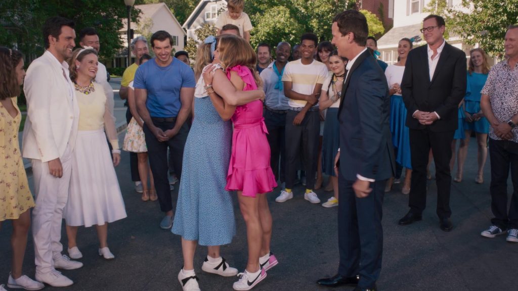 Nike Sneakers Worn by Andrea Barber as Kimmy Gibbler in Fuller House Season 5 Episode 9 “A Modest Proposal” (2019) (Image 4)
