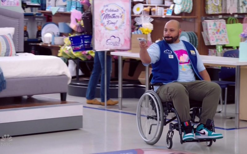 Nike Sneakers Worn by Colton Dunn in Superstore – Season 4, Episode 19, Scanners (2019) (Image 1)