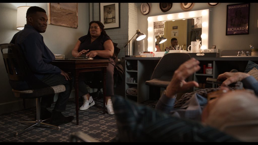 Nike Sneakers Worn by Da'Vine Joy Randolph as Detective Donna Williams in Only Murders in the Building S03E08 “Sitzprobe” (2023) (Image 4)