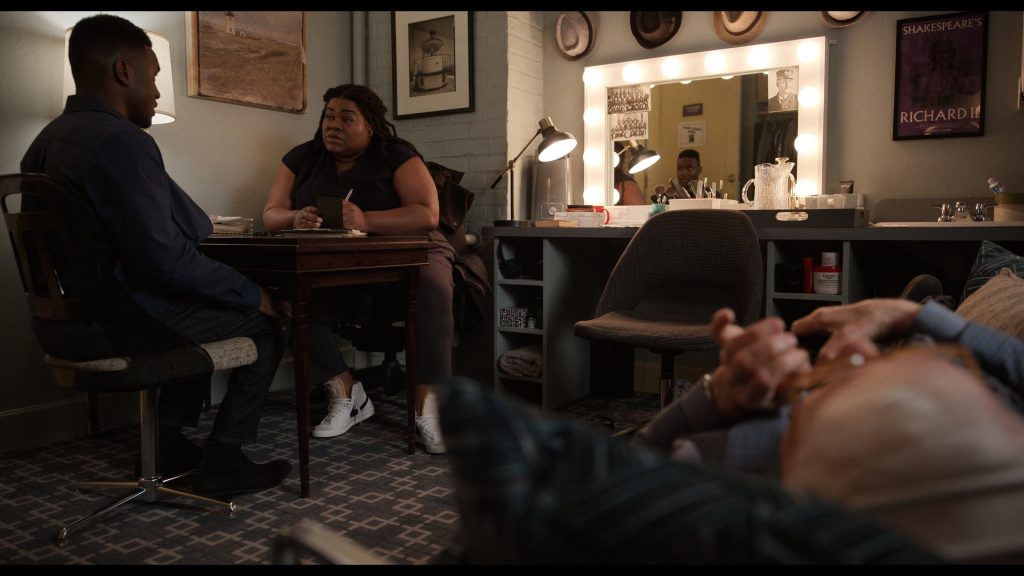 Nike Sneakers Worn by Da'Vine Joy Randolph as Detective Donna Williams in Only Murders in the Building S03E08 “Sitzprobe” (2023) (Image 8)