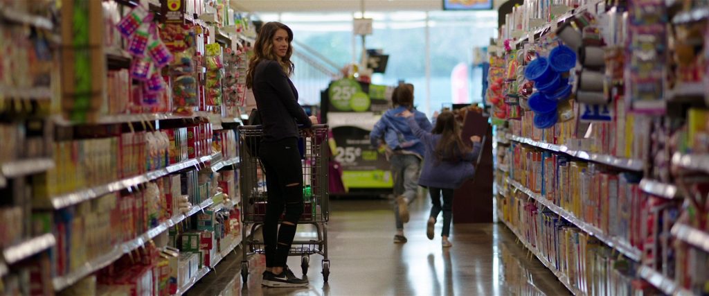 Nike Sneakers Worn by Dawn Olivieri in Den of Thieves (2018) (Image 2)