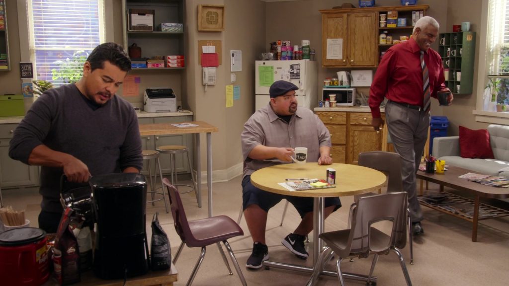 Nike Sneakers Worn by Gabriel ‘Fluffy' Iglesias in Mr. Iglesias – Season 1, Episode 3, “Full Hearts, Clear Backpacks” (2019) (Image 6)