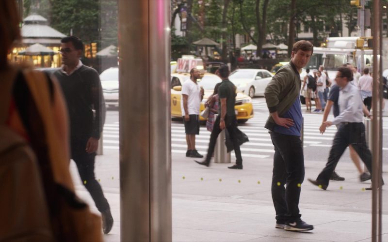 Nike Sneakers Worn by Glen Powell in Set It Up (2018) (Image 1)