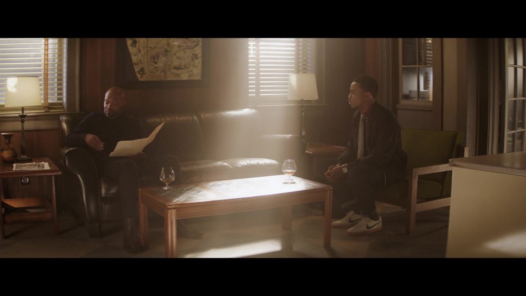 Nike Sneakers Worn by Jessie Usher in Shaft (2019) (Image 2)