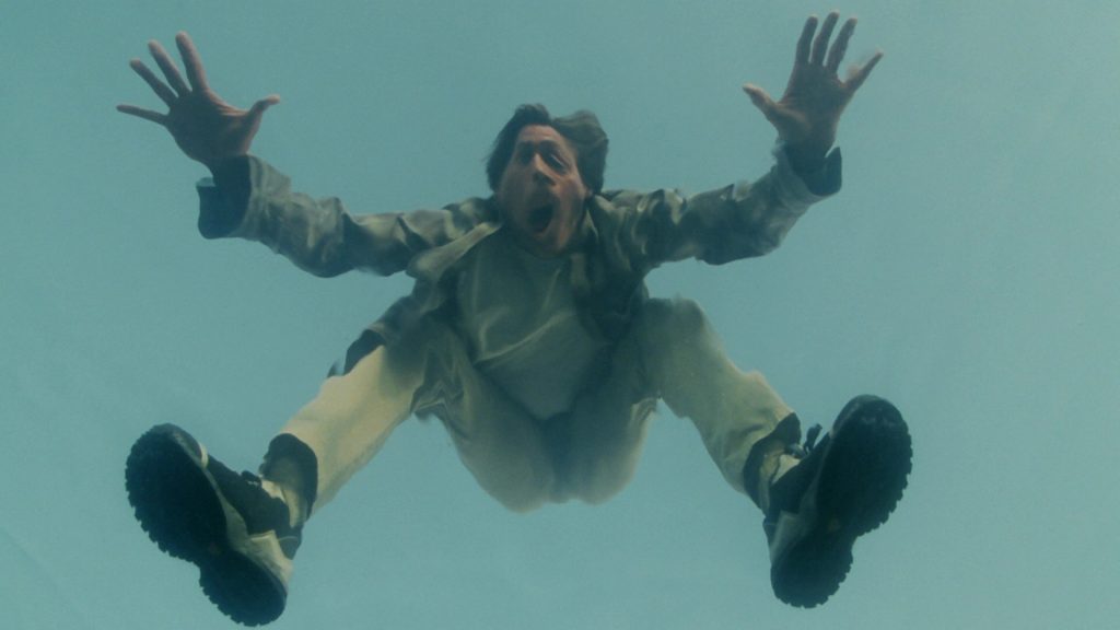 Nike Sneakers Worn by Jim Carrey in Bruce Almighty (2003) (Image 10)