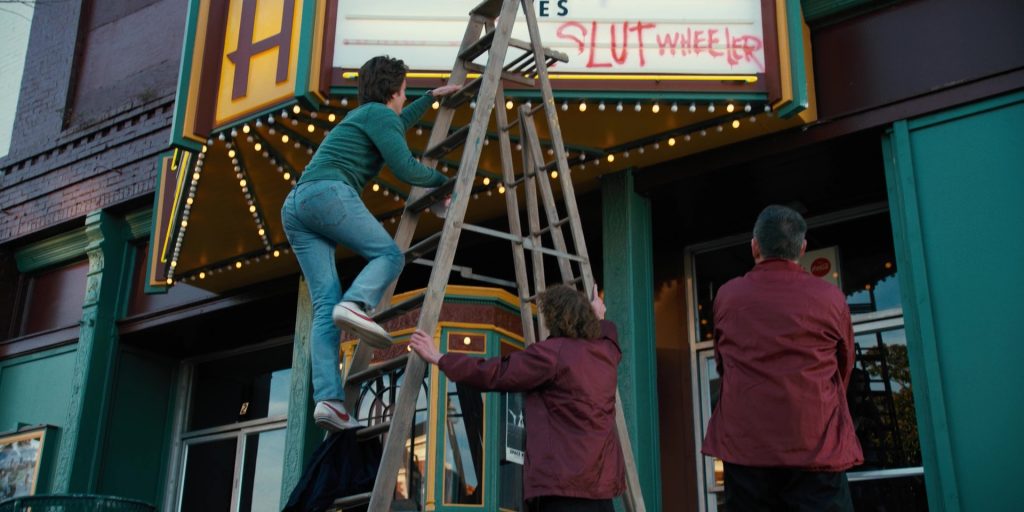 Nike Sneakers Worn by Joe Keery (Steve Harrington) in Stranger Things - The Bathtub (2016) (Image 1)