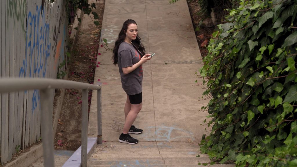 Nike Sneakers Worn by Kat Dennings as Jules in Dollface Season 1 Episode 2 “Homebody” (2019) (Image 2)