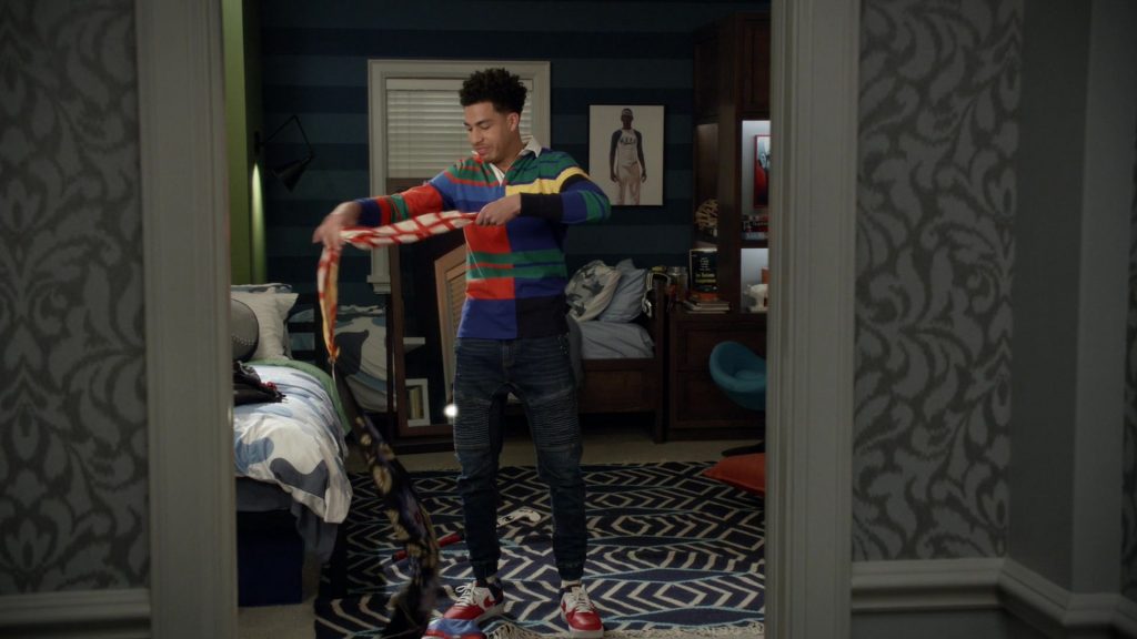 Nike Sneakers Worn by Marcus Scribner in Black-ish Season 5, Episode 21, FriDre Night Lights (2019) (Image 2)