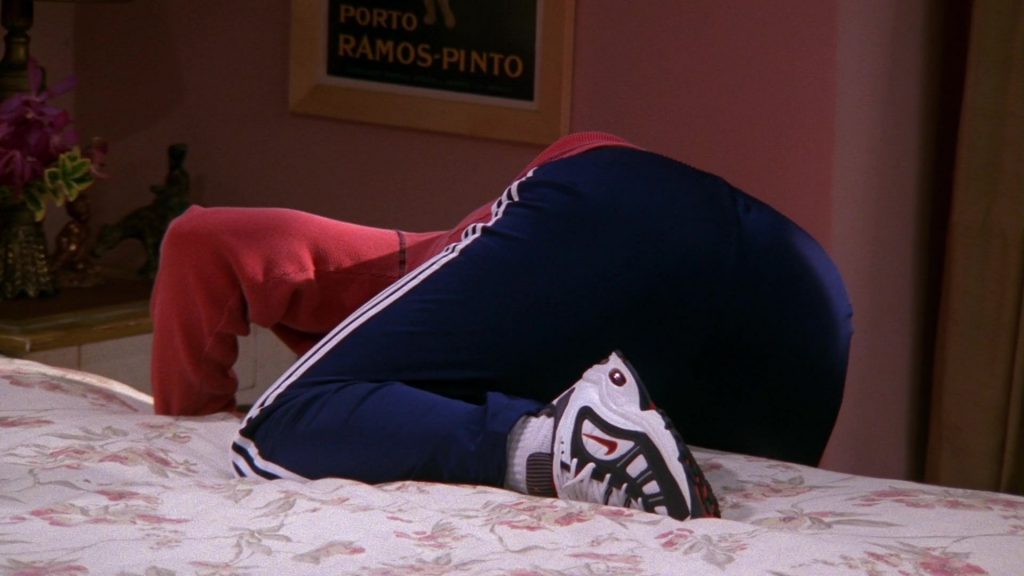 Nike Sneakers Worn by Matt LeBlanc (Joey Tribbiani) in Friends Season 5 Episode 5 “The One With the Kips” (1998) (Image 3)